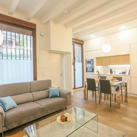 T&L Triana Loft - Just Like At Home Sevilla Bagian luar foto