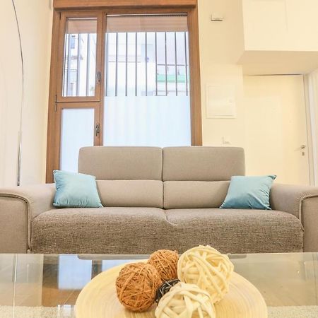 T&L Triana Loft - Just Like At Home Sevilla Bagian luar foto